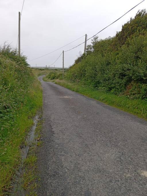 Ceaser'S Cabin Is A Cosy 1 Bedroom Cabin Lahinch Luaran gambar