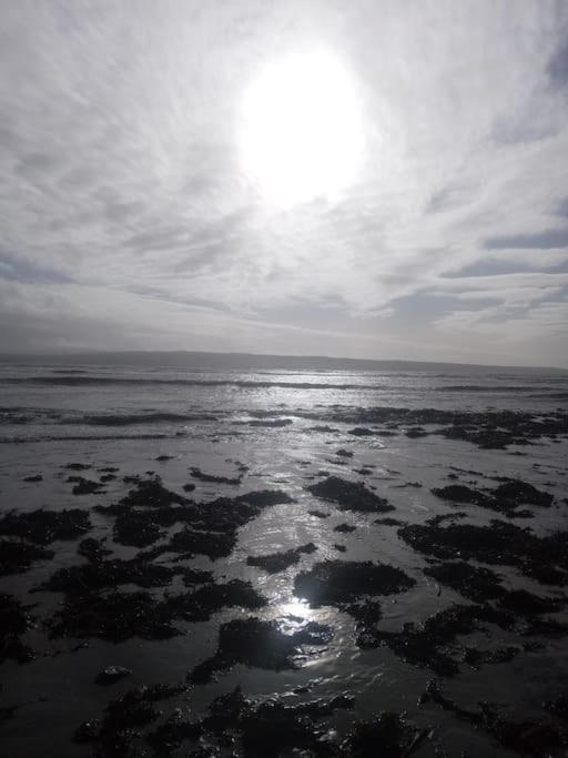 Ceaser'S Cabin Is A Cosy 1 Bedroom Cabin Lahinch Luaran gambar